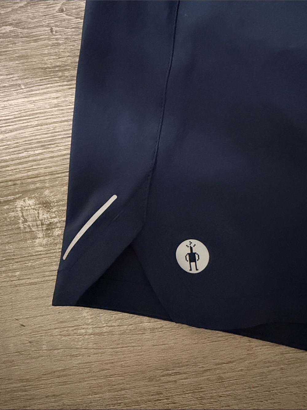 Men’s Smartwool navy blue shorts - Picture 2 of 5